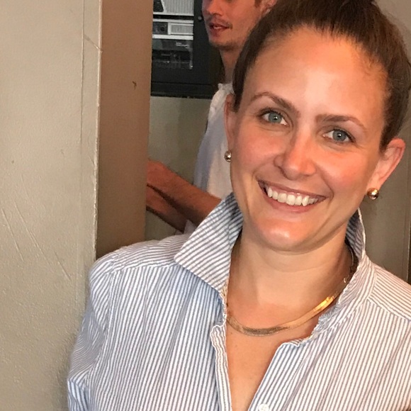 Meet your Posher, Erin - Picture 2 of 2